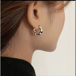 Textured Gold Mid Sized Hoop Earrings